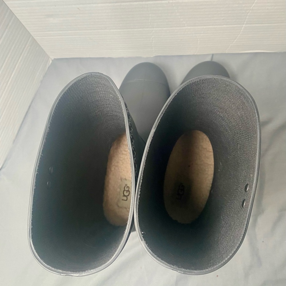 UGG Sienna matte black waterproof rain boots size 8 - Picture 6 of 7